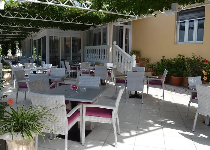 Bed & Breakfast Boutique Flamingo 4*