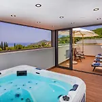 Bed and Breakfast Boutique Flamingo 4*