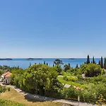 Bed and Breakfast Boutique Flamingo 4*