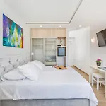 Boutique Flamingo Mlini
