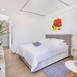 Boutique Flamingo Bed and Breakfast Mlini