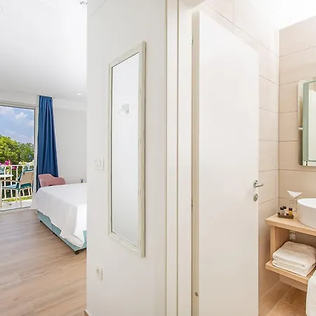 Boutique Flamingo 4*