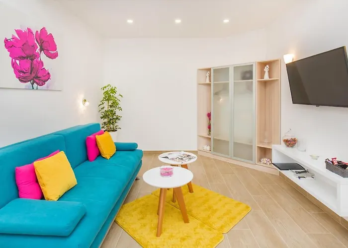 ベッド・アンド・ブレックファスト Boutique Flamingo 4*