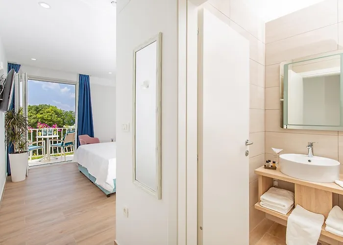 Boutique Flamingo 4*